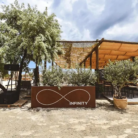 Cornelia Seaview Spa&pool In Infinity