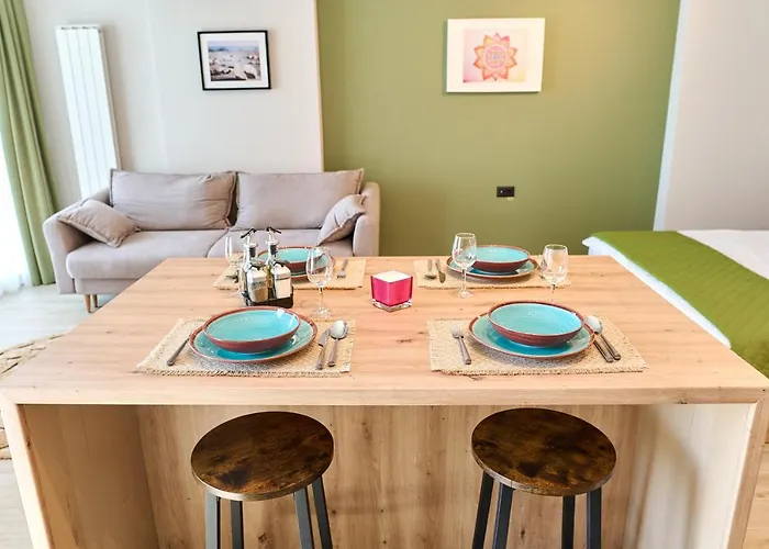 Apartment Cornelia Seaview Spa&pool In Infinity Mamaia