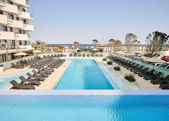 Cornelia Seaview Spa&pool In Infinity Apartment