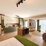 Cornelia Seaview Spa&pool In Infinity