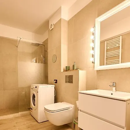 Cornelia Seaview Spa&pool In Infinity Apartamento Mamaia