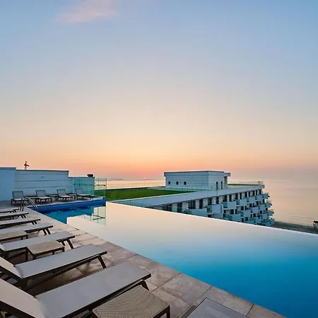 Cornelia Seaview Spa&pool In Infinity Appartement Mamaia