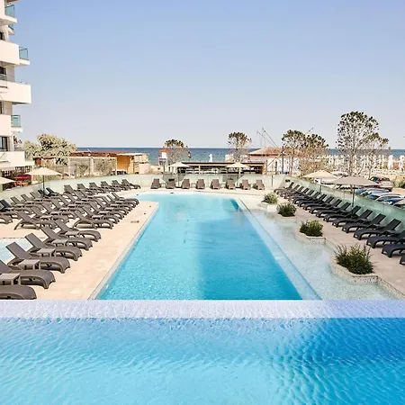 Cornelia Seaview Spa&pool In Infinity דירה